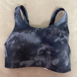 Athleta molded cup sports bra 32D